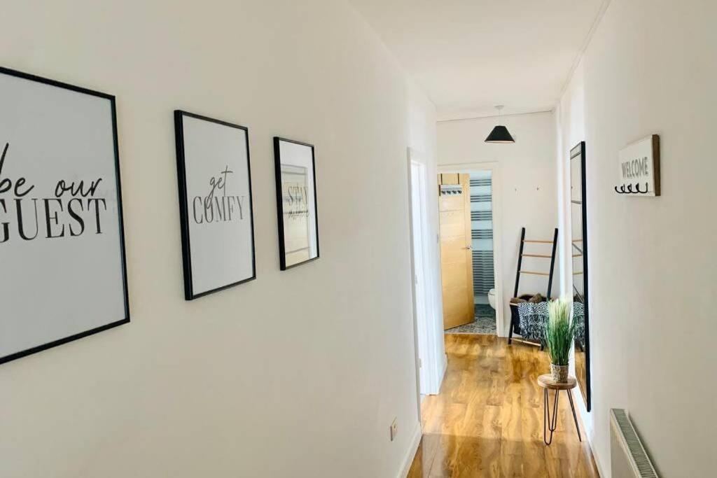 Luxury, Centrally Located 2 Bed Modern Apartment Грейт-Ярмут Екстер'єр фото